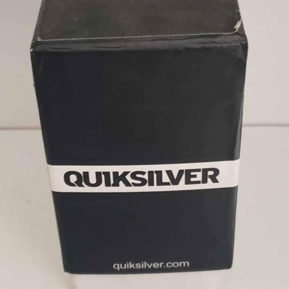Quicksilver LANAI watch montre in the box / solid stainless steel 10 atm 100 met